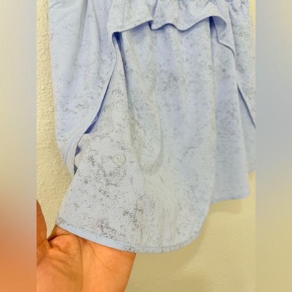 Lululemon Hotty Hot High-Rise Skirt DESIGNED FOR RUNNING Size 10 - Picture 6 of 8